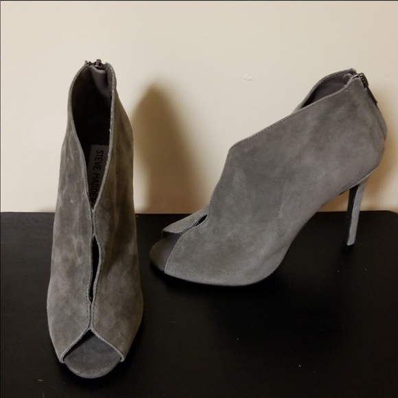 Steve Madden “Imaginee” ankle bootie -Grey Size 6 - Picture 2 of 6